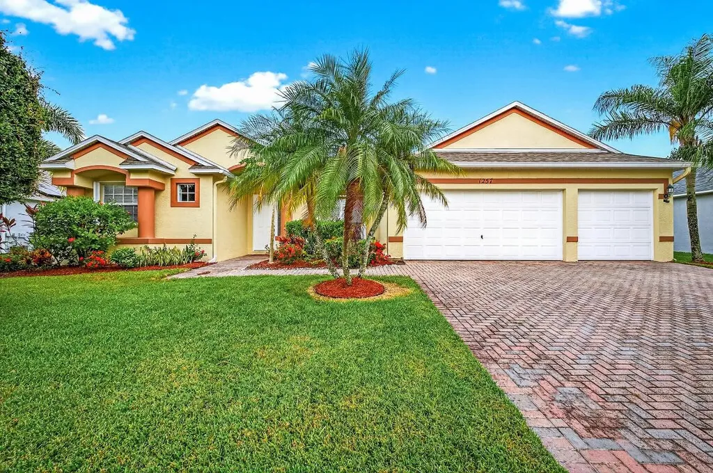 1257 Scarlet Oak Circle Vero Beach FL 32966
