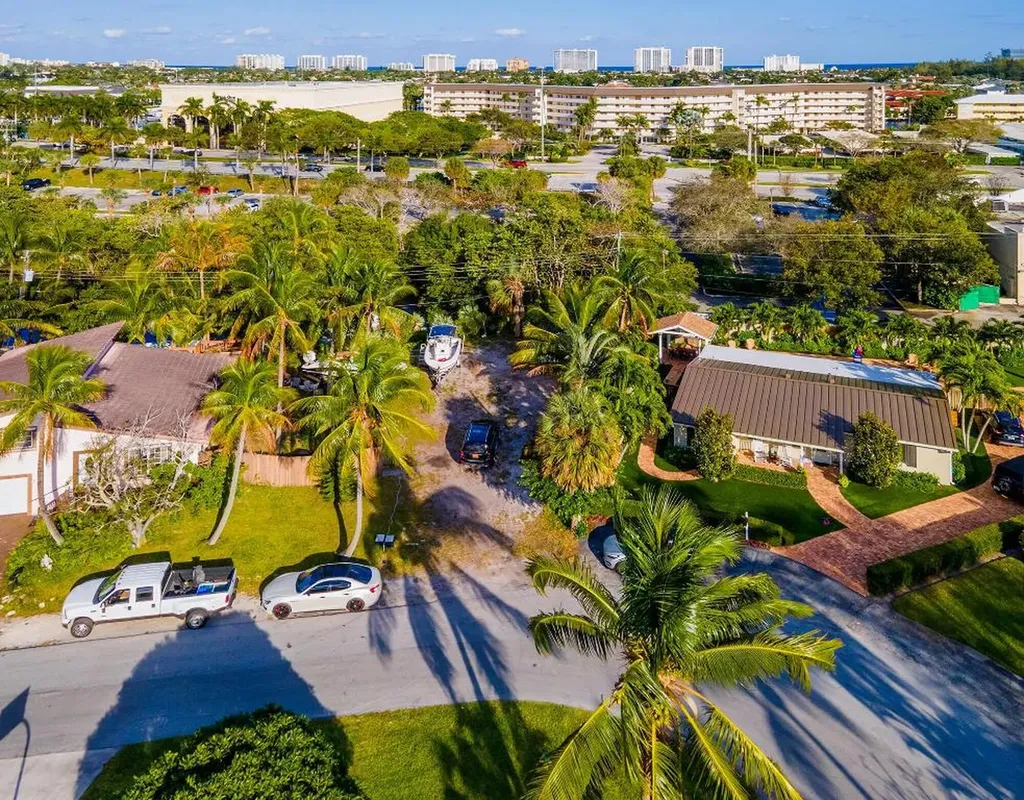 462 NE 9th Avenue NE Deerfield Beach FL 33441