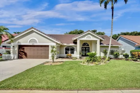 5693 Lake Shore Village Circle Lake Worth FL 33463
