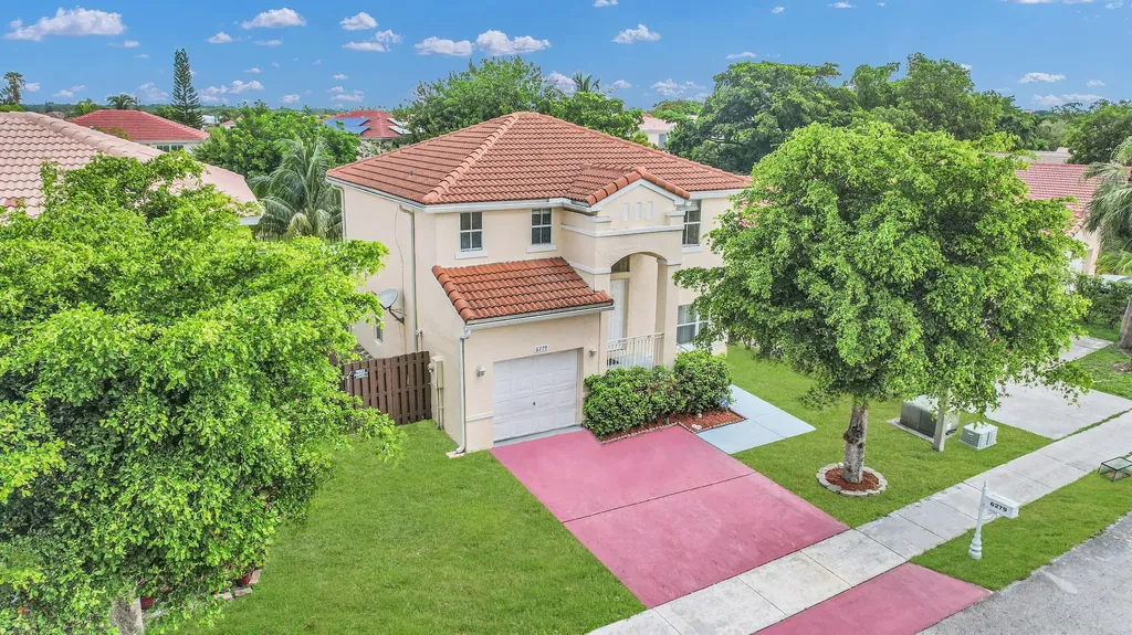 6279 Island Way Margate FL 33063