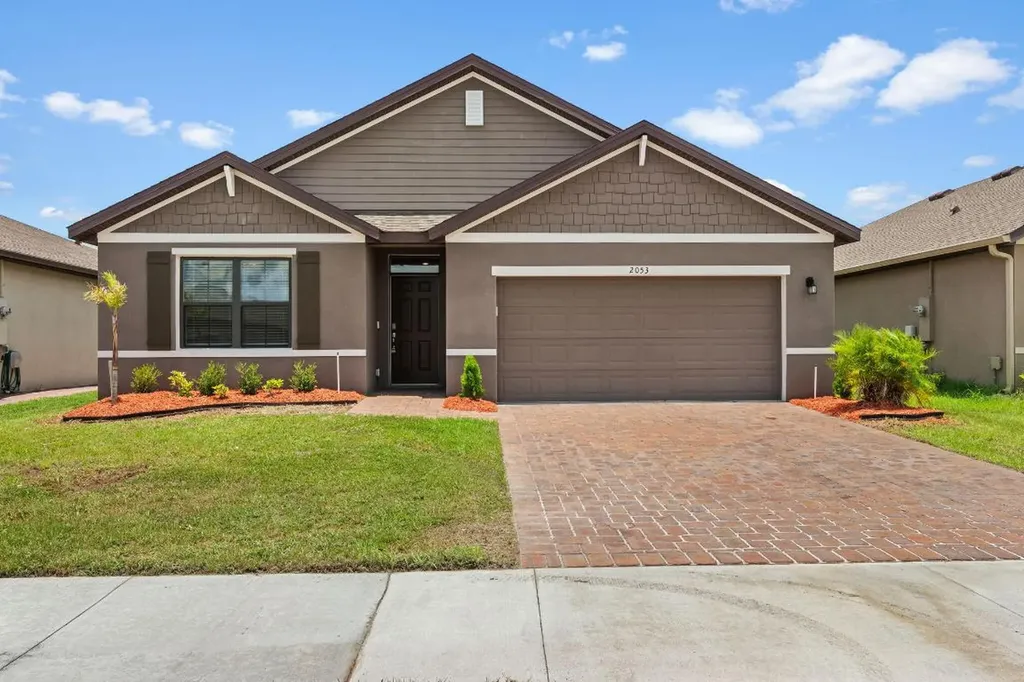 2053 Farmhouse Road SE Palm Bay FL 32909