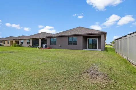 2053 Farmhouse Road SE Palm Bay FL 32909