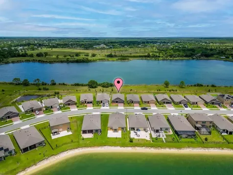 2053 Farmhouse Road SE Palm Bay FL 32909