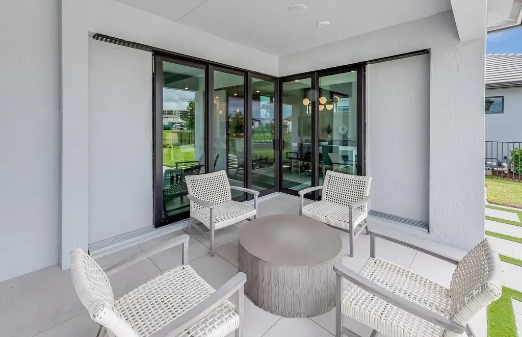 5008 Naugle Way Davie FL 33328