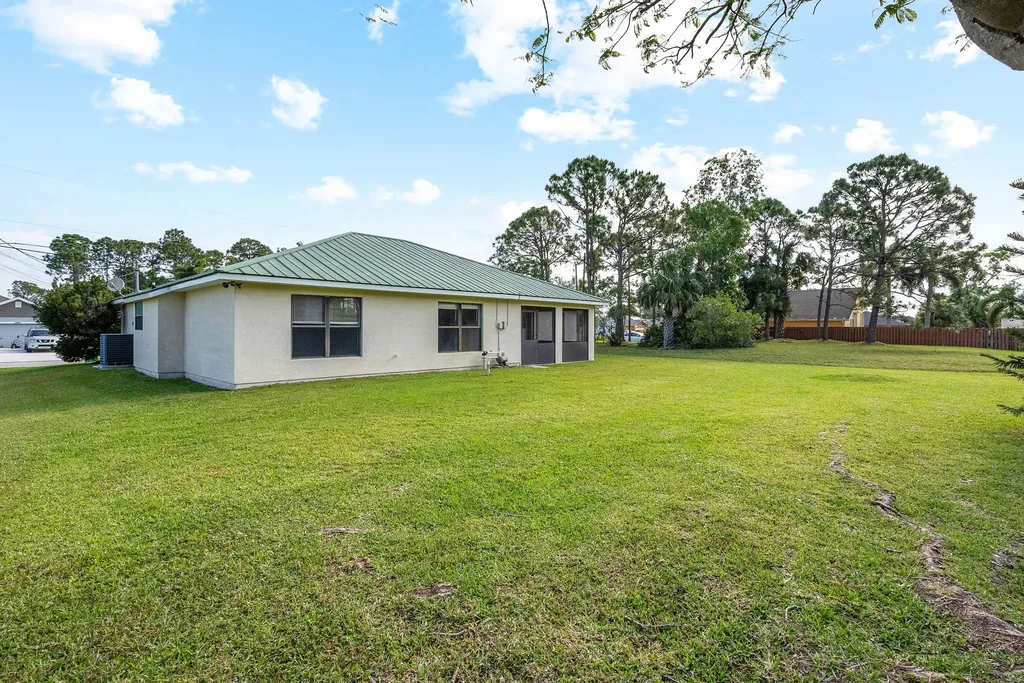 5940 NW Brenda Circle Port St Lucie FL 34986