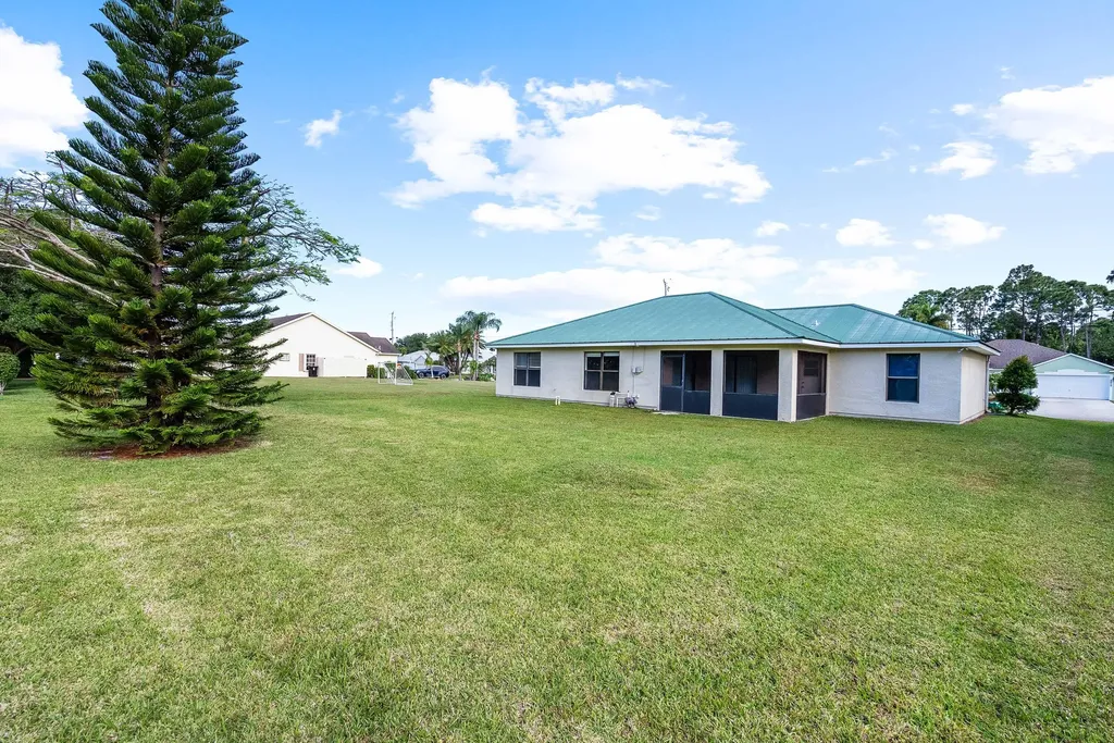 5940 NW Brenda Circle Port St Lucie FL 34986
