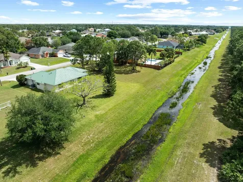 5940 NW Brenda Circle Port St Lucie FL 34986