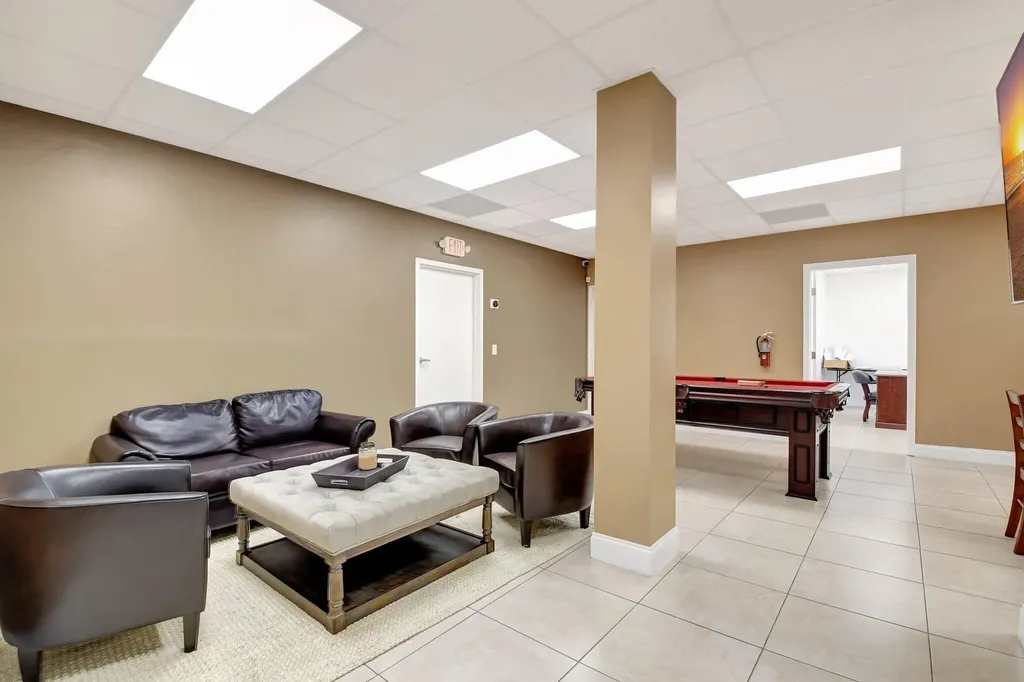 3379 S Military Trail Lake Worth FL 33463
