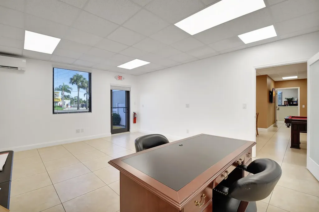 3379 S Military Trail Lake Worth FL 33463