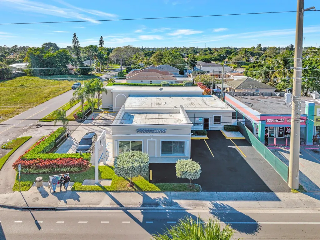 3379 S Military Trail Lake Worth FL 33463