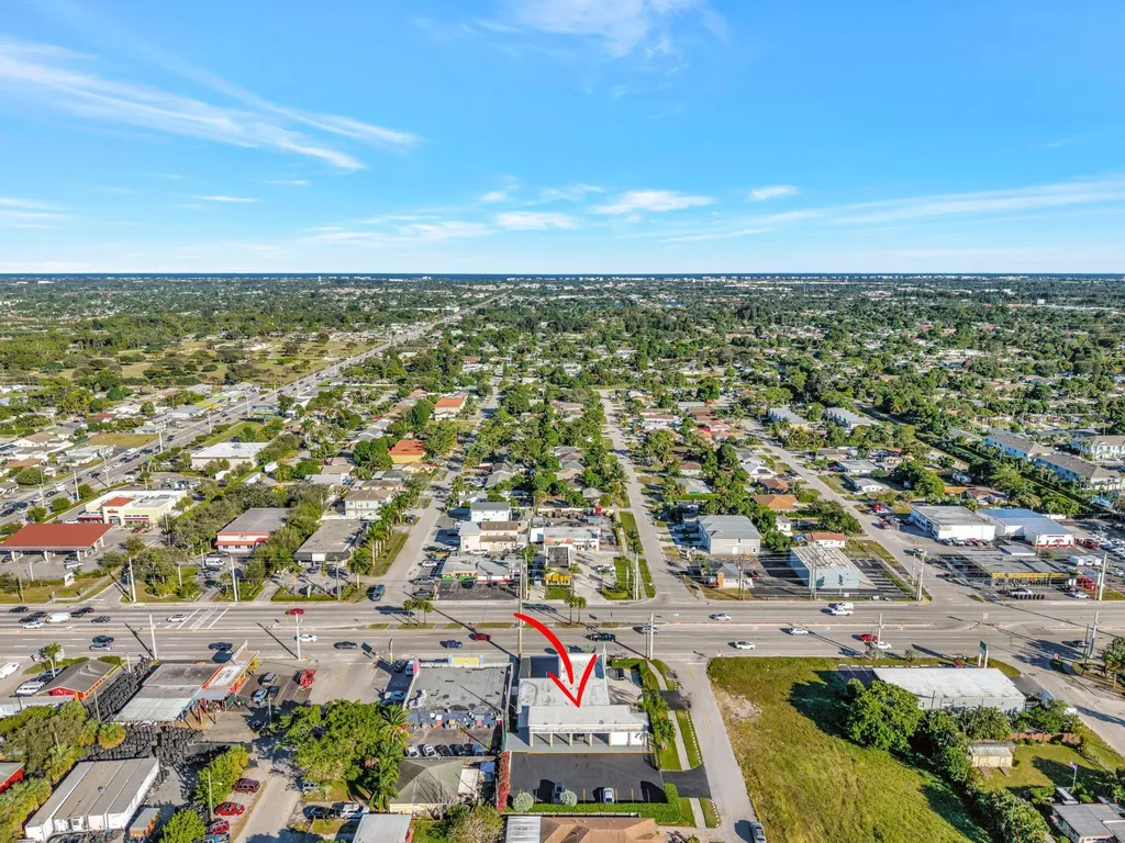 3379 S Military Trail Lake Worth FL 33463