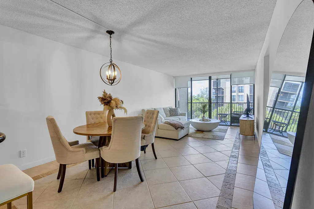 21 Royal Palm Way Boca Raton FL 33432