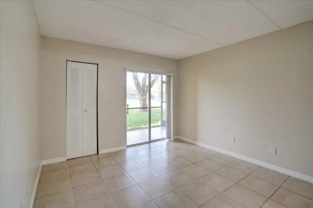 1104 Meadows Circle Boynton Beach FL 33436