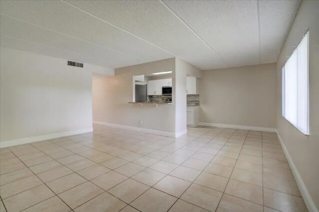 1104 Meadows Circle Boynton Beach FL 33436