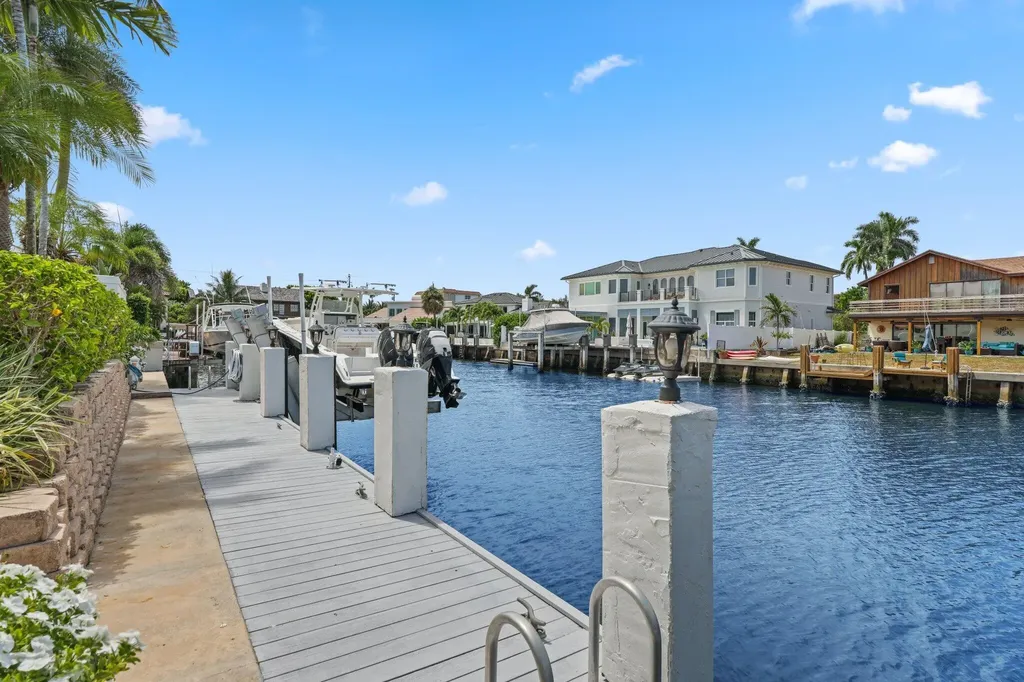 917 Iris Drive Delray Beach FL 33483
