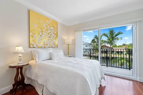 917 Iris Drive Delray Beach FL 33483
