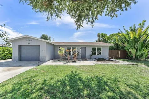 2532 SW 11th Court Boynton Beach FL 33426