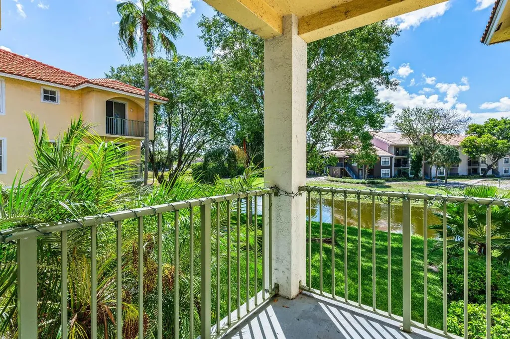 1951 Brandywine Road E West Palm Beach FL 33409
