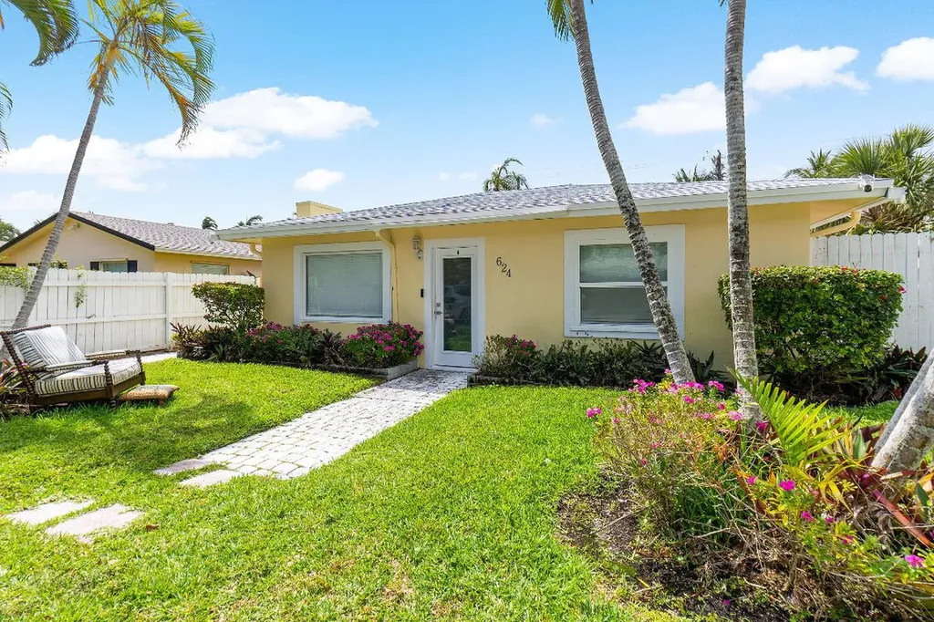 624 Allen Avenue Delray Beach FL 33483