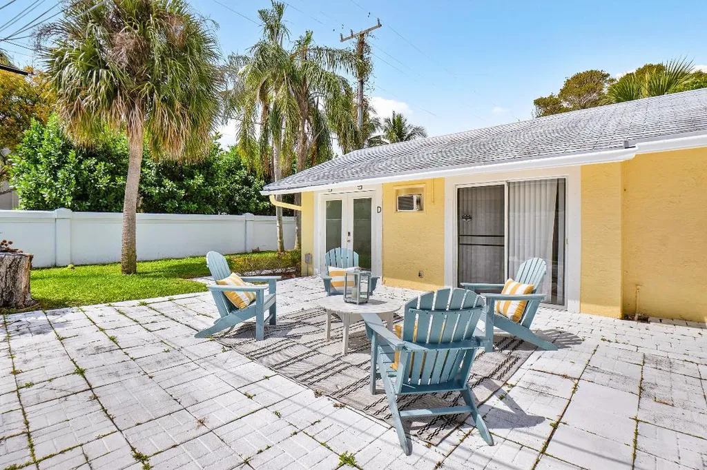 624 Allen Avenue Delray Beach FL 33483