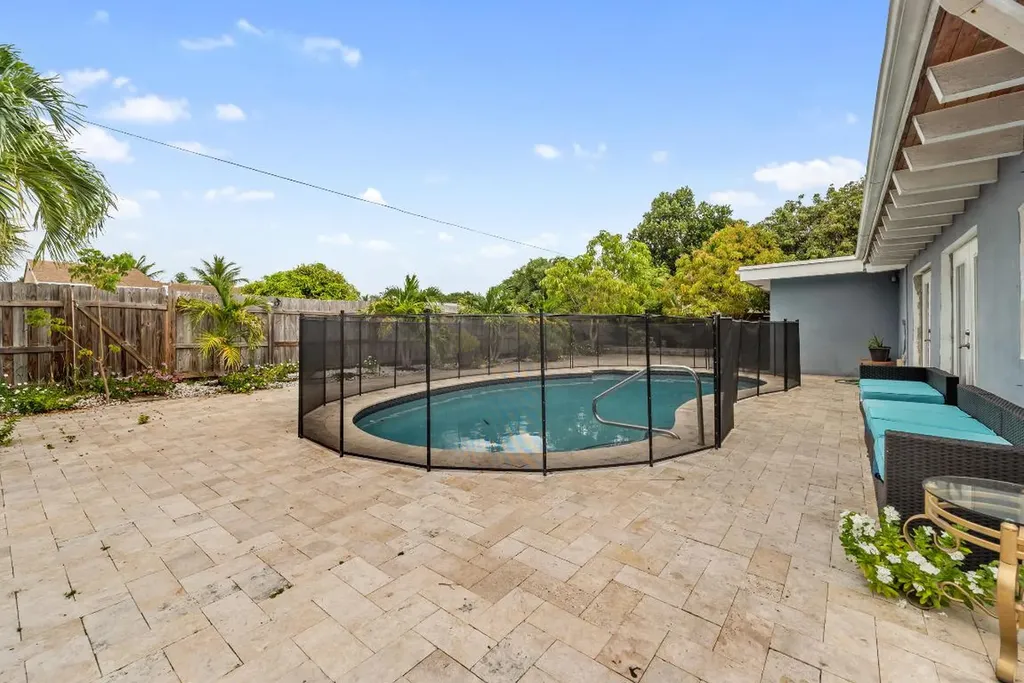 808 Wright Drive Lake Worth FL 33461