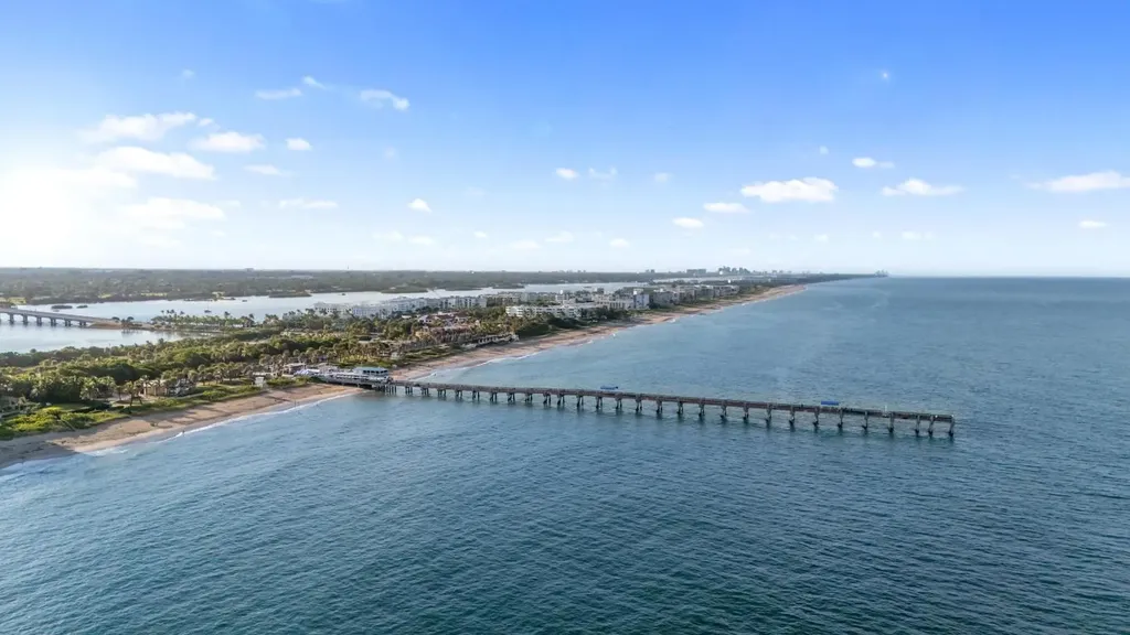 808 Wright Drive Lake Worth FL 33461