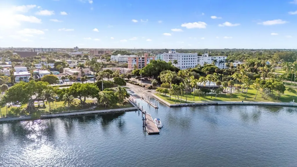 808 Wright Drive Lake Worth FL 33461