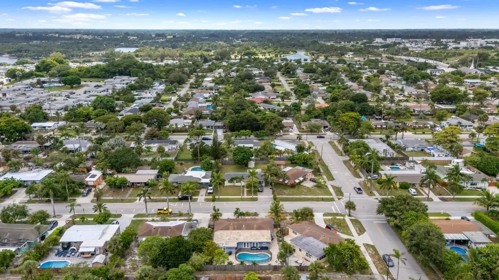 808 Wright Drive Lake Worth FL 33461