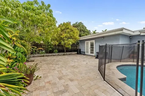 808 Wright Drive Lake Worth FL 33461