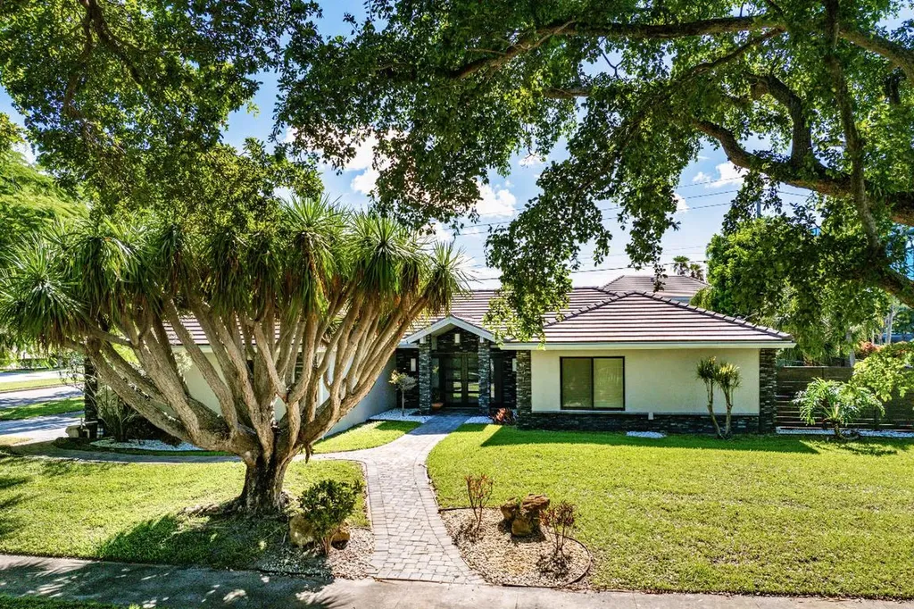 701 Buoy Road North Palm Beach FL 33408