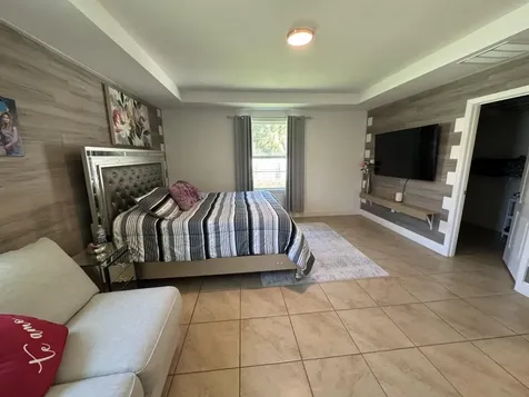 5252 NW East Piper Circle Port St Lucie FL 34986