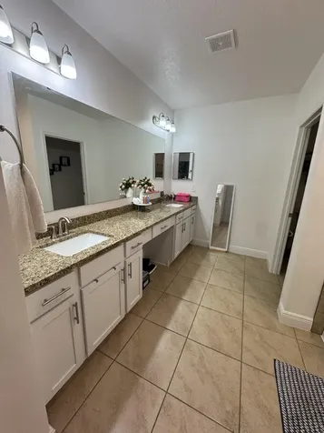 5252 NW East Piper Circle Port St Lucie FL 34986