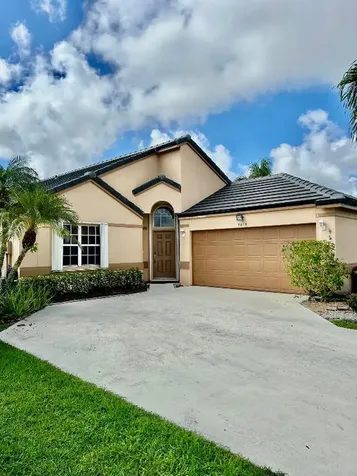 7818 Stirling Bridge Boulevard S Delray Beach FL 33446