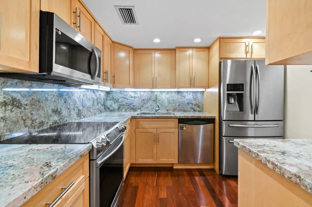 226 Brazilian Avenue Palm Beach FL 33480