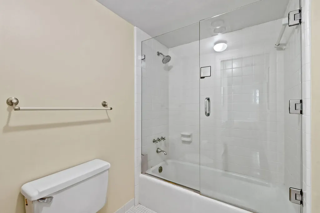 226 Brazilian Avenue Palm Beach FL 33480
