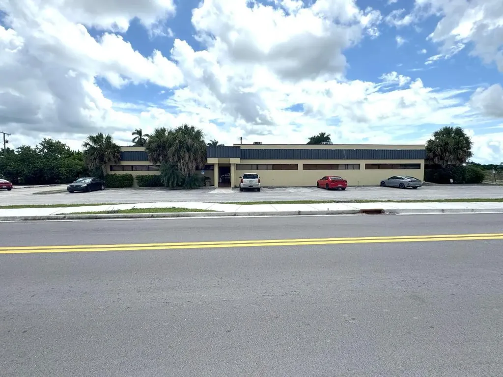 170 S Barfield Highway Pahokee FL 33476