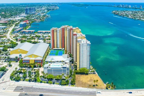 2650 Lake Shore Drive Riviera Beach FL 33404