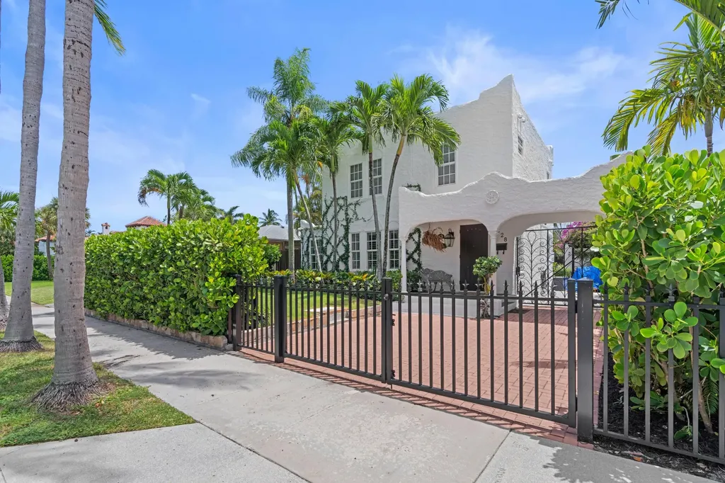 528 32nd Street West Palm Beach FL 33407