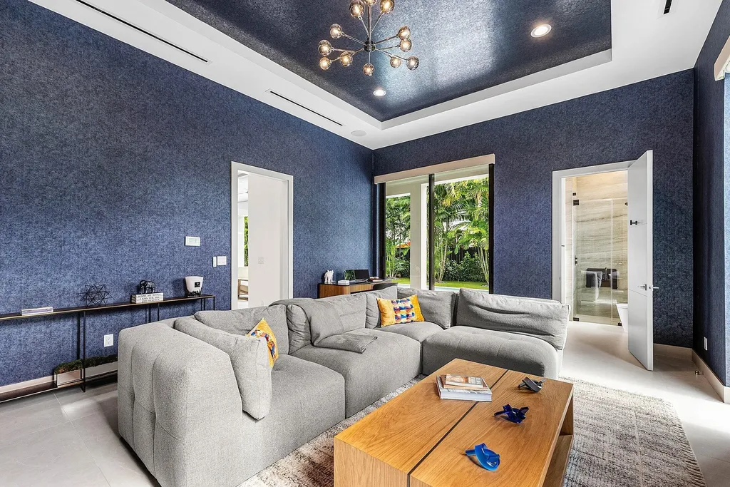 499 NE 4th Street Boca Raton FL 33432