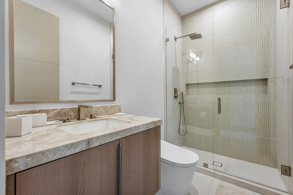 499 NE 4th Street Boca Raton FL 33432