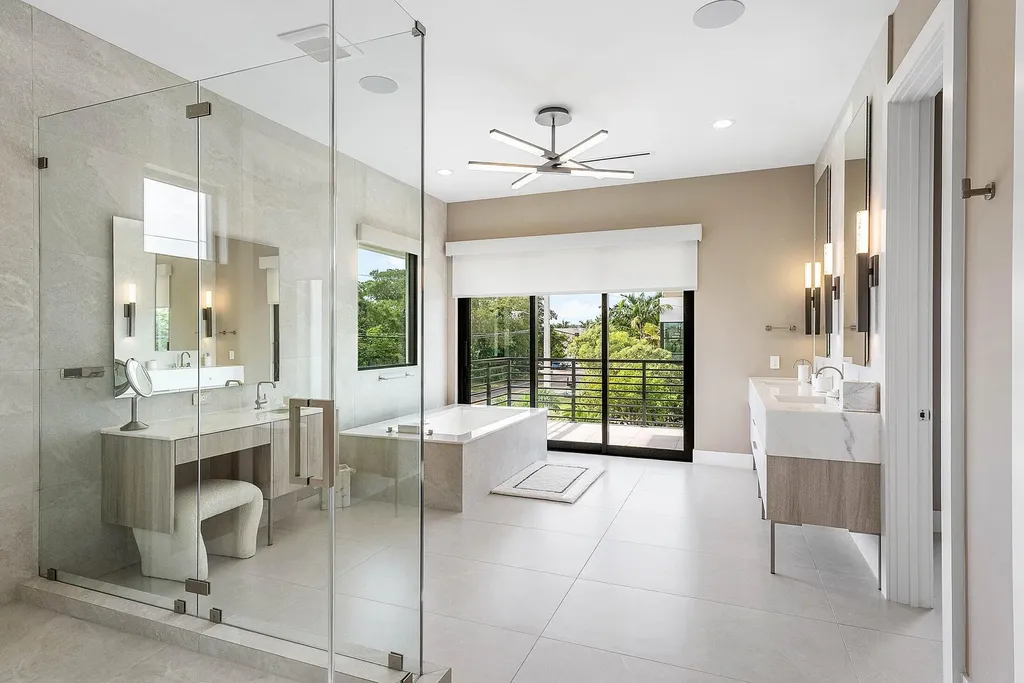 499 NE 4th Street Boca Raton FL 33432