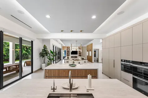 499 NE 4th Street Boca Raton FL 33432