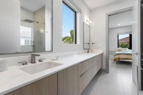 499 NE 4th Street Boca Raton FL 33432