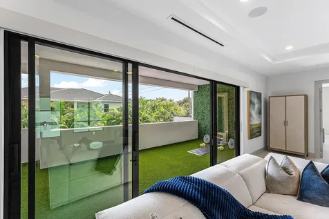 499 NE 4th Street Boca Raton FL 33432