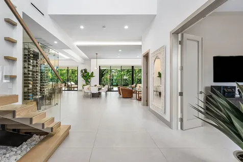 499 NE 4th Street Boca Raton FL 33432