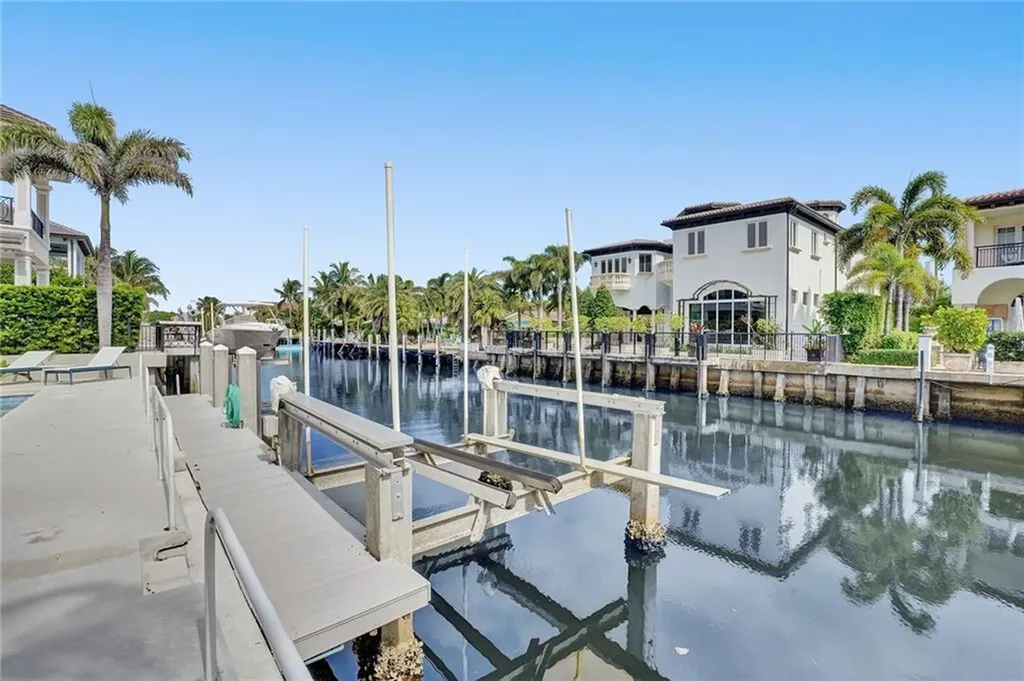 1033 Brooks Lane Delray Beach FL 33483