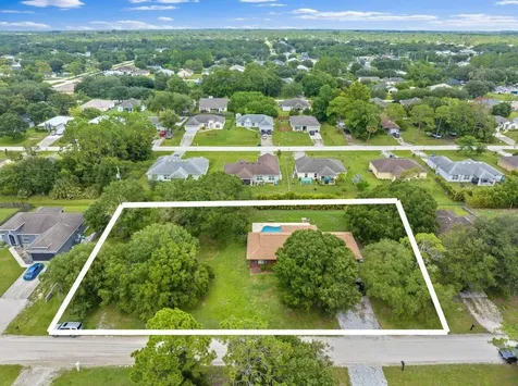 8416 105th Court Vero Beach FL 32967