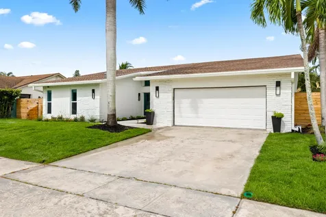 3307 NW 28th Terrace Boca Raton FL 33434