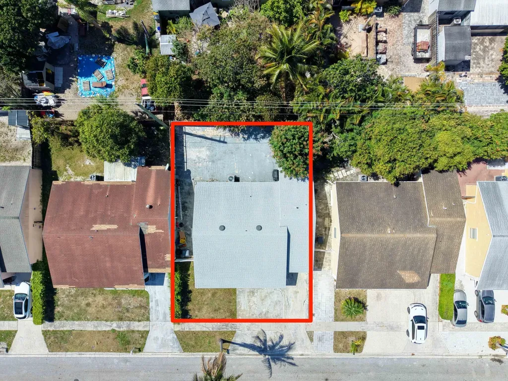 5928 Ithaca Circle W Lake Worth FL 33463