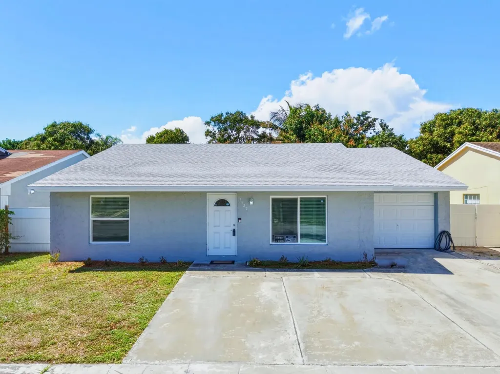 5928 Ithaca Circle W Lake Worth FL 33463